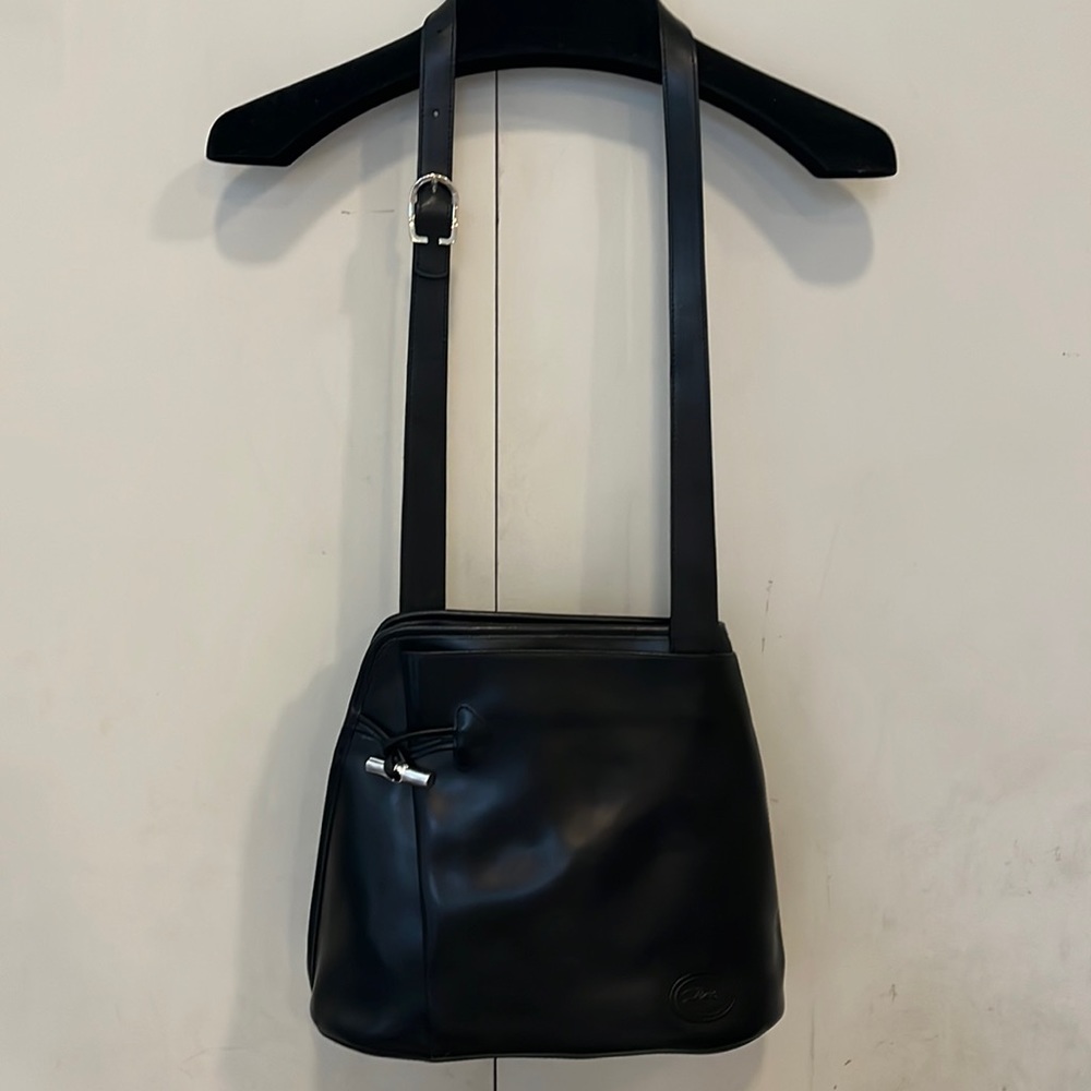 - Longchamp Roseau black leather Purse